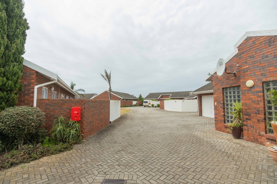 3 Bedroom Property for Sale in Summerstrand Eastern Cape